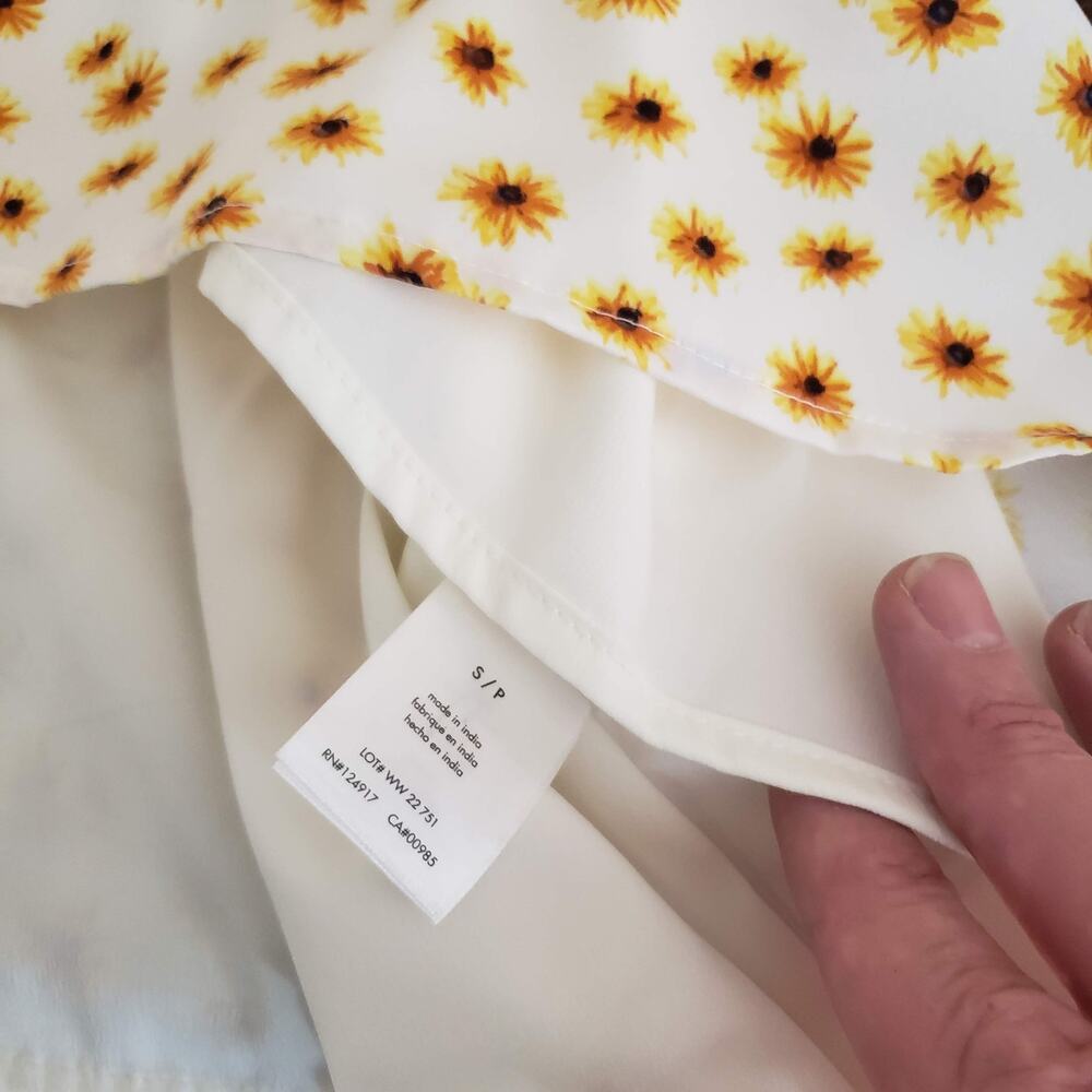 NWT WeWoreWhat 90s Style Yellow Ditsy Daisies Floral Mini Satin Slip Skirt M - Picture 8 of 14